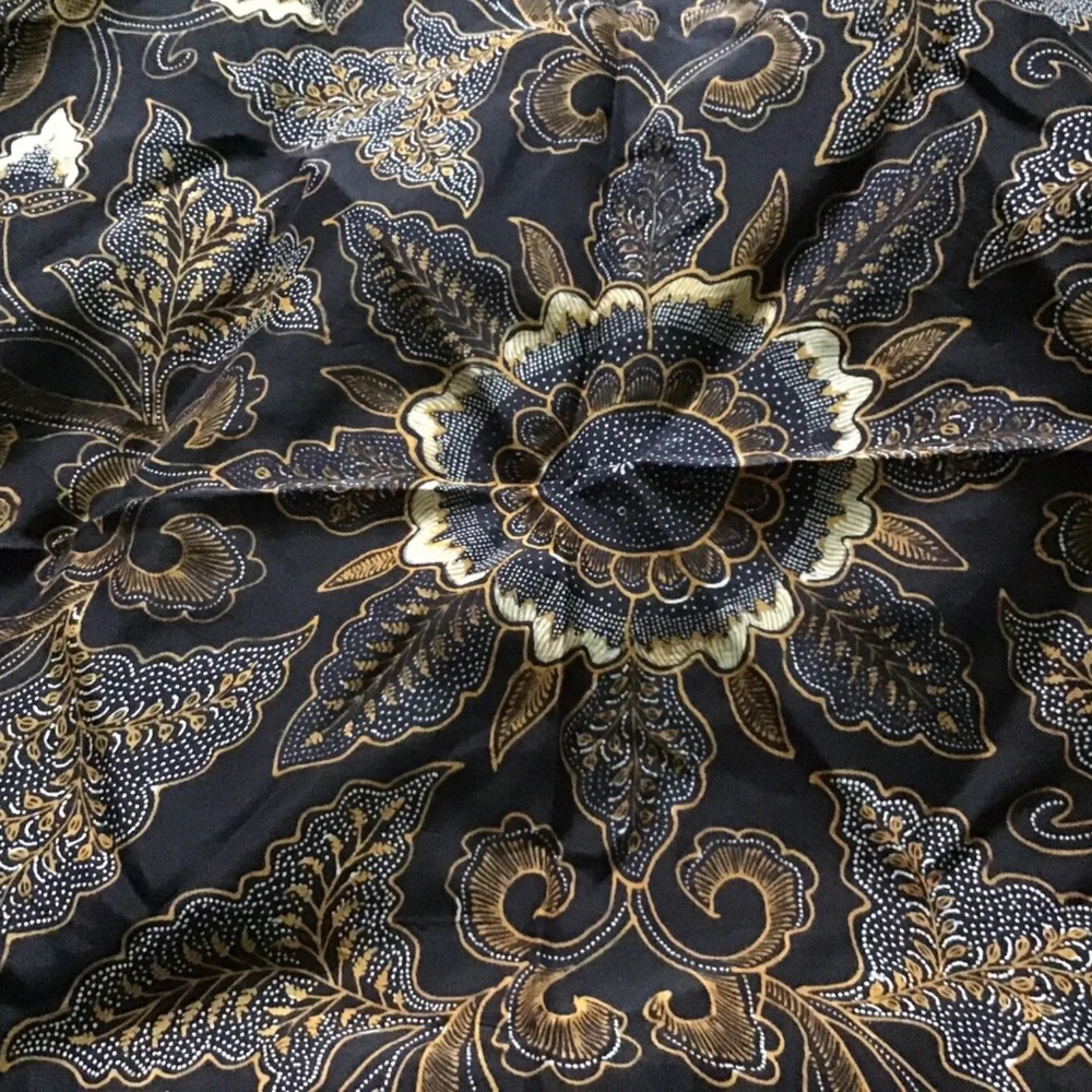 Vintage 1970s Scarf Black Orange White Floral Silky Twill 30 in Square
